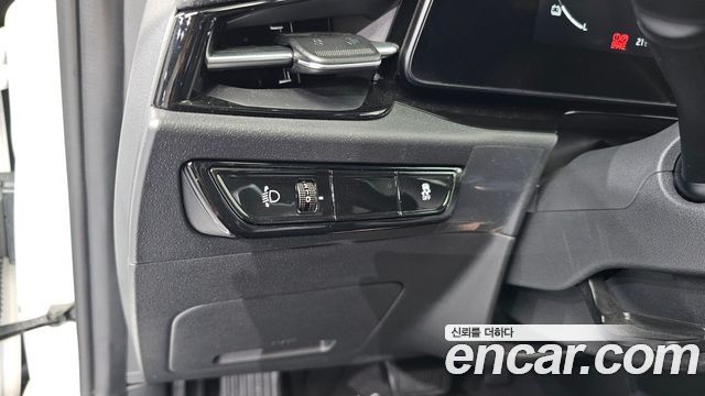 Kia Niro 2023 — photo 20