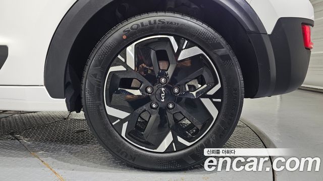 Kia Niro 2023 — photo 7