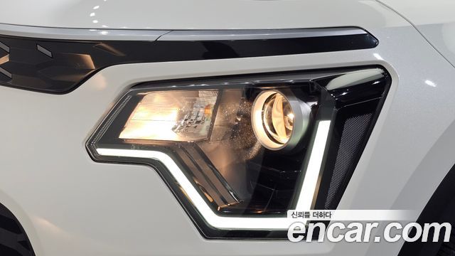 Kia Niro 2023 — photo 8