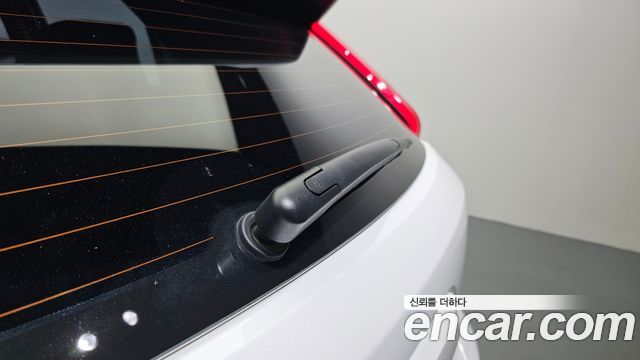 Kia Niro 2023 — photo 31