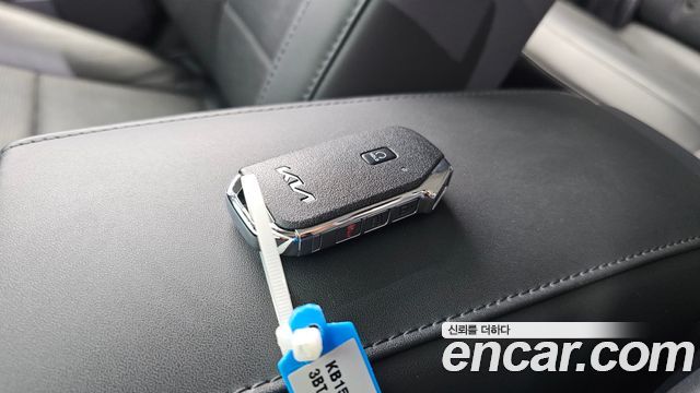 Kia Niro 2023 — photo 33