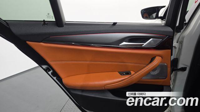 BMW M5 2023 — photo 15