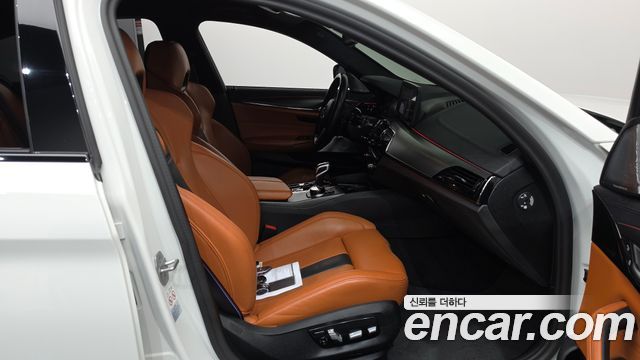 BMW M5 2023 — photo 16