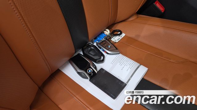BMW M5 2023 — photo 28