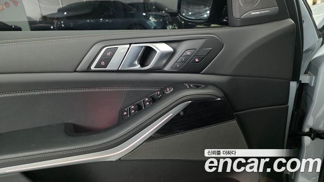 BMW X5 2025 — photo 10