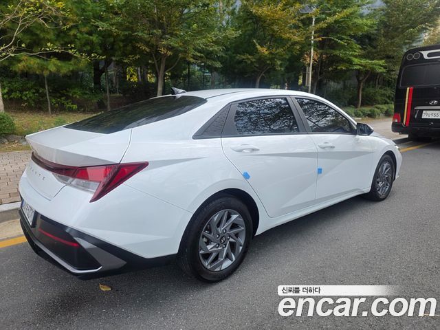 Hyundai AVANTE 2024 — photo 4