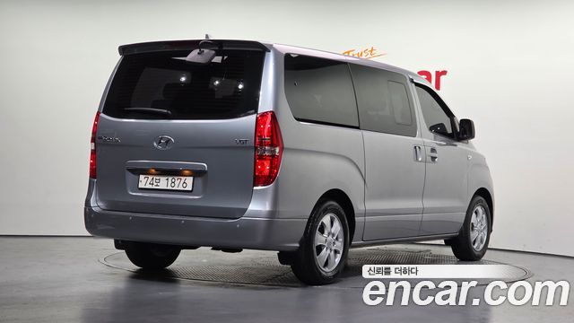 Hyundai Starex 2021 — photo 2