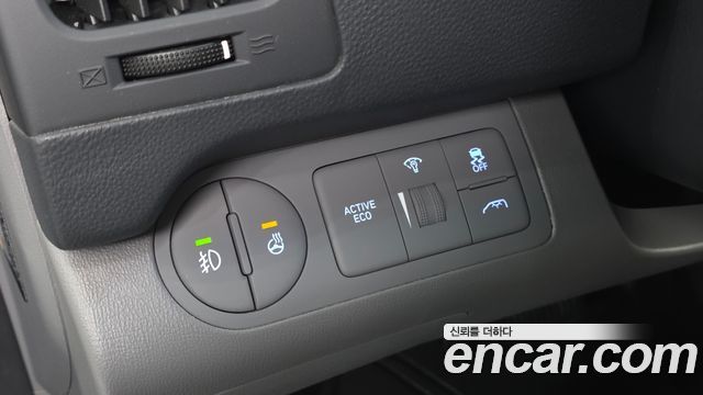 Hyundai Starex 2021 — photo 19