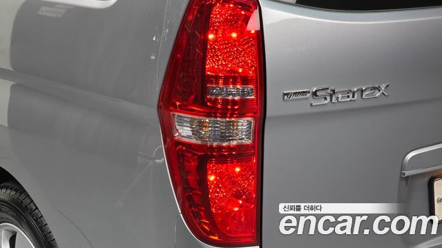 Hyundai Starex 2021 — photo 9