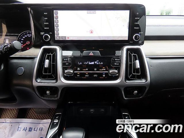 Kia Sorento 2021 — photo 13