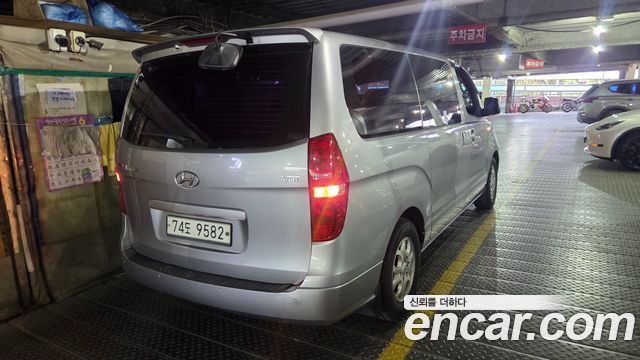 Hyundai Starex 2016 — photo 4