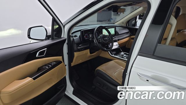 Kia Canival 2023 — photo 13