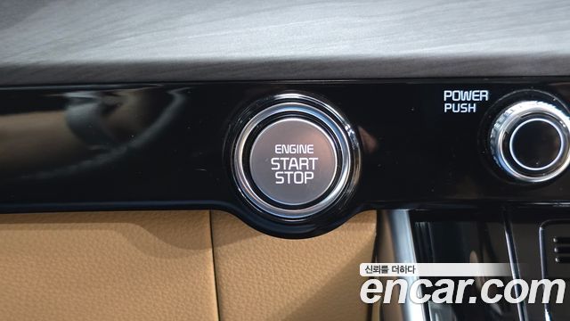 Kia Canival 2023 — photo 25