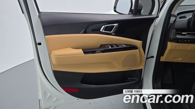 Kia Canival 2023 — photo 14
