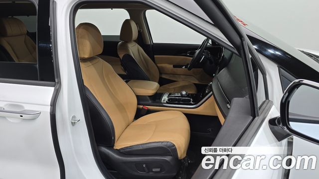 Kia Canival 2023 — photo 16