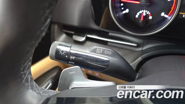 Kia Canival 2023 — photo 29