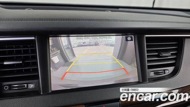 Kia K7 2019 — photo 20