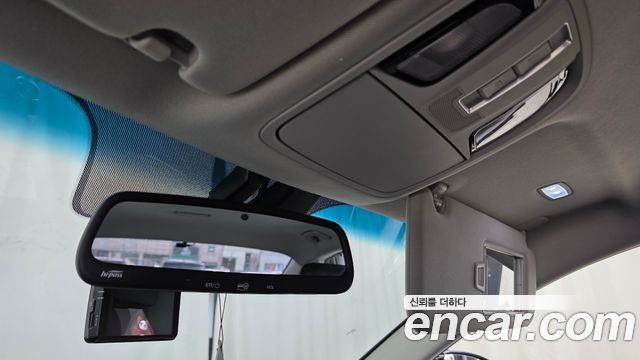 Kia K7 2019 — photo 23