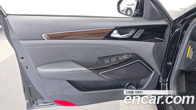 Kia K7 2019 — photo 14