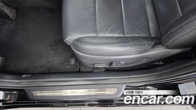 Kia K7 2019 — photo 31