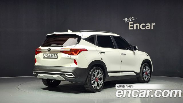 Kia Seltos 2020 — photo 2
