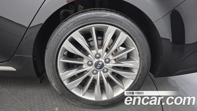 Kia K5 2020 — photo 7