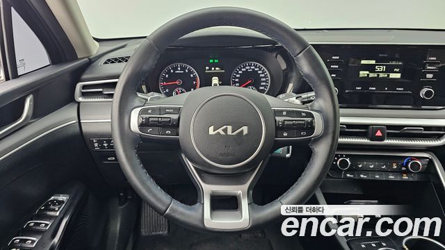 Kia K5 2023 — photo 12
