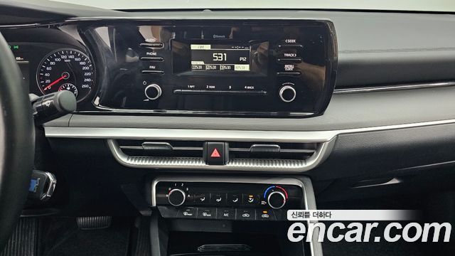 Kia K5 2023 — photo 14