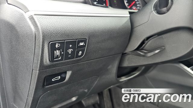 Kia K5 2023 — photo 16