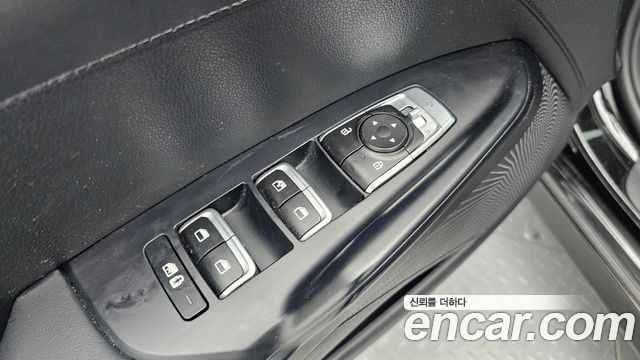 Kia K5 2023 — photo 17