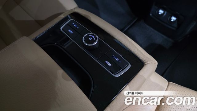 Kia K7 2020 — photo 18