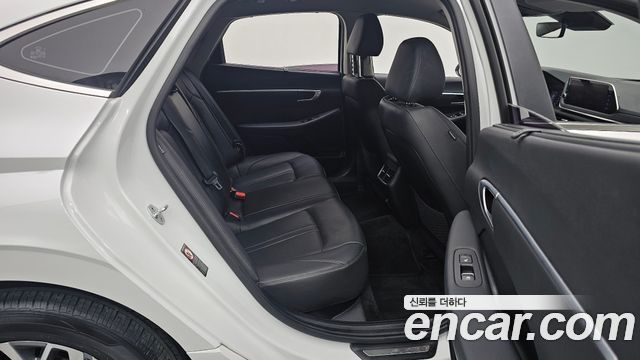 Hyundai Sonata 2020 — photo 11