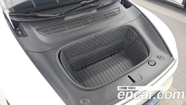 Tesla Model Y 2025 — photo 6