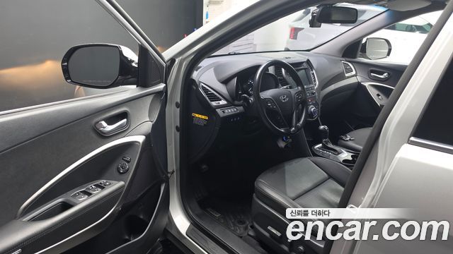 Hyundai Santafe 2016 — photo 13