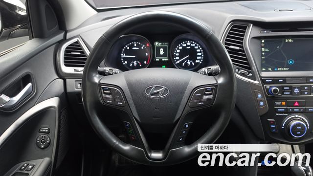 Hyundai Santafe 2016 — photo 18
