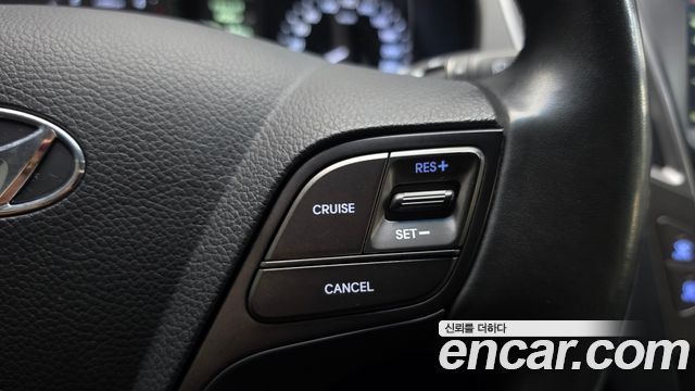 Hyundai Santafe 2016 — photo 22