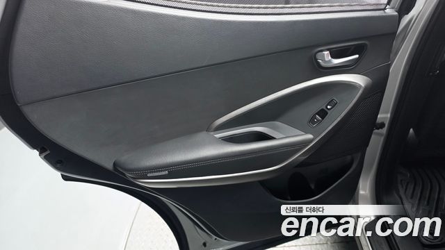 Hyundai Santafe 2016 — photo 15