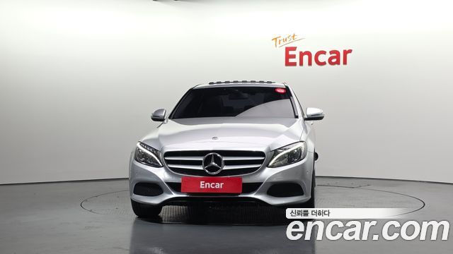 Mercedes-Benz C-Class 2018 — photo 3