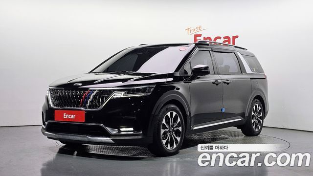 Kia Canival 2021 — photo 1