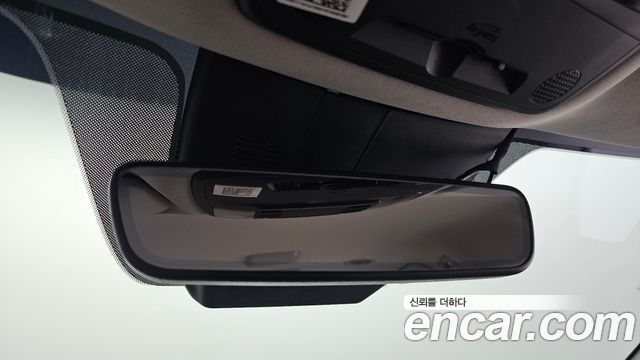 Kia Canival 2021 — photo 26