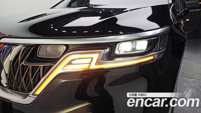 Kia Canival 2021 — photo 8