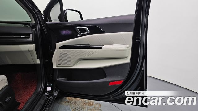 Kia Canival 2021 — photo 15