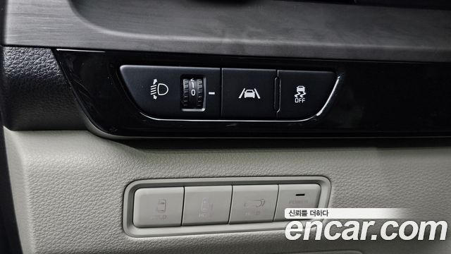 Kia Canival 2021 — photo 27
