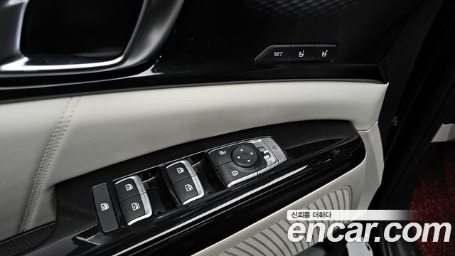 Kia Canival 2021 — photo 29