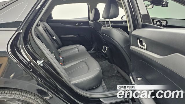 Kia K5 2023 — photo 11