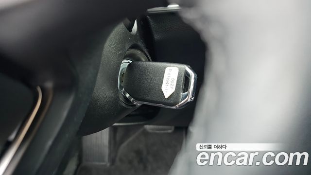 Kia K5 2023 — photo 17