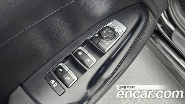 Kia K5 2023 — photo 18