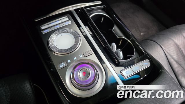 Genesis G80 2022 — photo 12