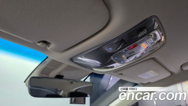 Genesis G80 2022 — photo 24