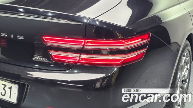 Genesis G80 2022 — photo 9